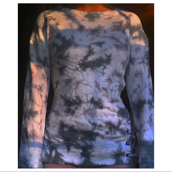 Tie dye sweater. - Picture 3 of 3